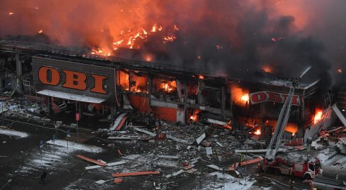 На юге Москвы загорелся склад ТЦ «Мега Химки»: что известно о причине пожара
