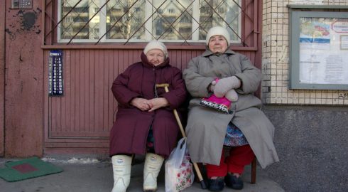 Россиянам напомнили о новых правилах перерасчета пенсий при увольнении
