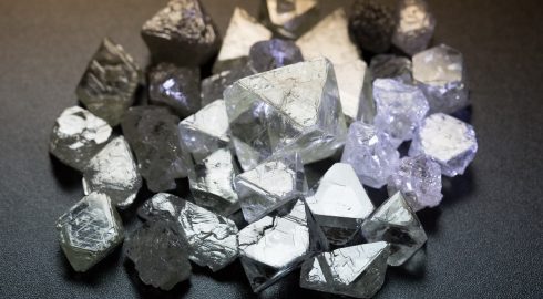 Почему на мировом рынке дешевеют алмазы