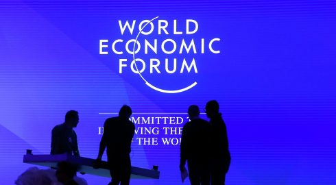 Bloomberg: китайских и российских бизнесменов не будет на форуме ВЭФ в Давосе