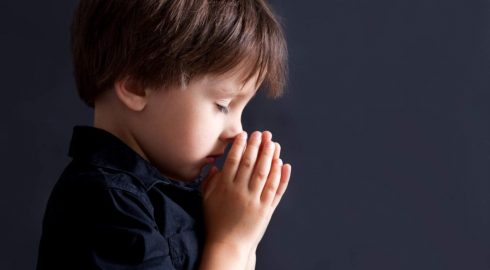 Три сильных поминальных молитвы на Родительскую субботу: о чем просят в этот день