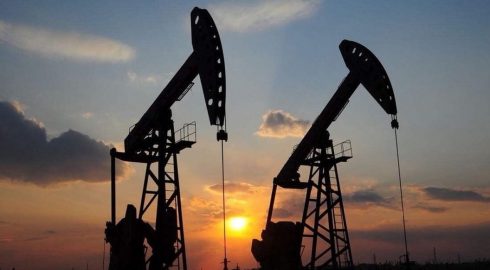 Дороже 150 долларов за баррель: аналитики прогнозируют скачок цен на нефть