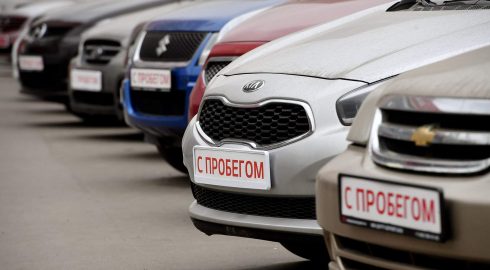 В России предупредили об увеличении цен на машины из-за роста курса валют