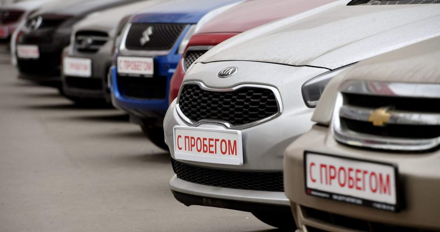 В России предупредили об увеличении цен на машины из-за роста курса валют