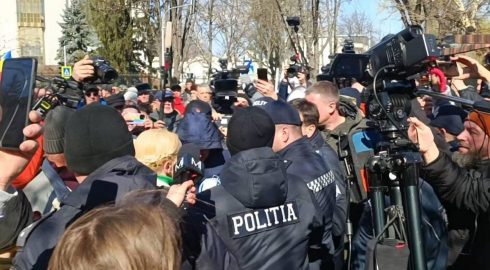 Протестующие в Кишиневе выдвинули властям ультиматум: чего хотят люди
