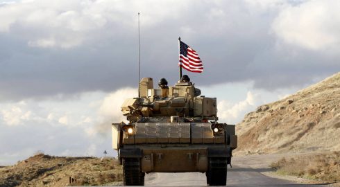 Американские базы в Сирии подверглись бомбардировке: что там происходит