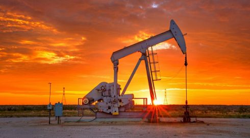 Ливия заинтересована в инвестициях в переработку нефти из России
