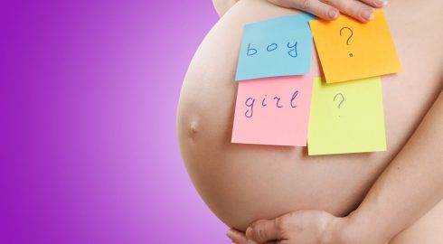 Сын или дочка: почему выносить и родить мальчика сложнее
