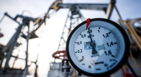 Нефть растет в цене на фоне новостей с Ближнего Востока