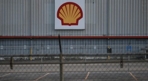 Ремонт заставил Shell сократить импорт нефти с предприятия в Сингапуре
