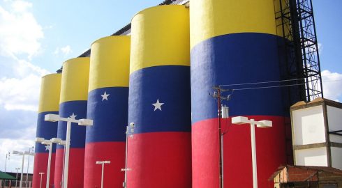 Венесуэла укрепляет сотрудничество с Россией: страна начинает работу над совместными проектами с «Газпромом»