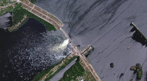 Область затопило: что происходит в Херсоне на фоне подрыва Каховской ГЭС украинскими боевиками