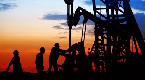 Поправки Минфина по нефтяным налогам одобрены правительством РФ