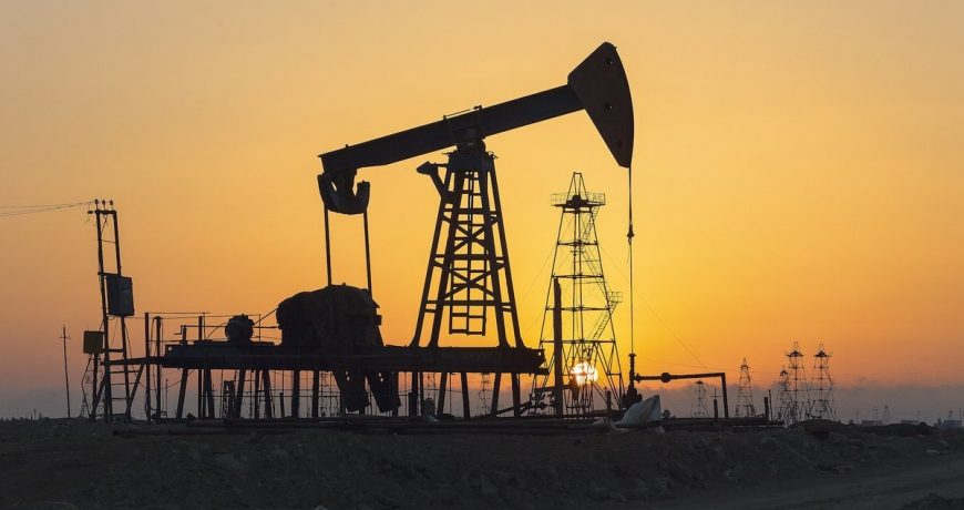 Дорожающая нефть разгонит инфляцию: что делать инвесторам