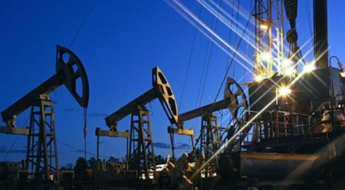 Почему США стоит беспокоиться из-за сделки России и Саудовской Аравии по добыче нефти