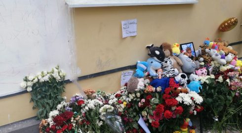 В Екатеринбурге простились с 6-летним Далером, который был убит в семье опекунши