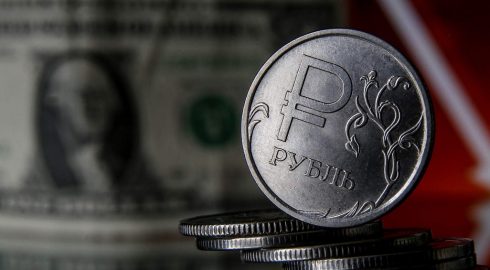 Доллар к рублю: какой будет курс американской валюты осенью 2023 года
