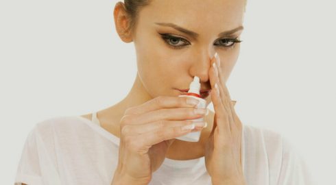 Зависимость от каплей в нос: эксперт рассказала, почему формируется привыкание