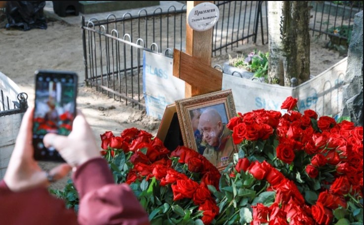 Глава ЧВК «Вагнер» Евгений Пригожин без особых церемоний похоронен на Пороховском кладбище