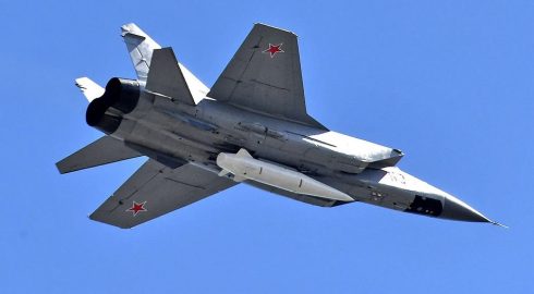 Российский истребитель Су-34 впервые успешно применил «Кинжал» в зоне спецоперации на Украине