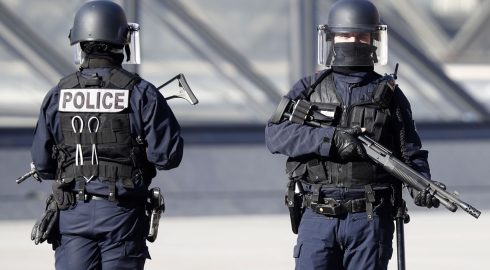 «Русские» в «объединении преступников-террористов»: как во Франции отреагировали на убийство в Аррасе
