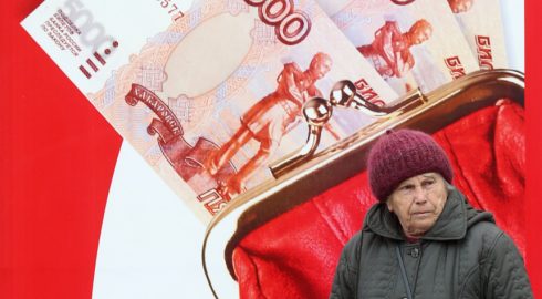 Второй шанс для россиян: какие изменения ждут пенсионеров и малоимущих родителей в новом законе о банкротстве