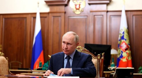 Шесть крылатых фраз Владимира Путина, которые стали народными