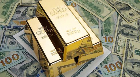 Золото и доллар: аналитик назвал самые выгодные инвестиционные активы 2024 года