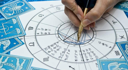 Прогноз астрологов: что ожидает Россию в 2024 году по восточному гороскопу