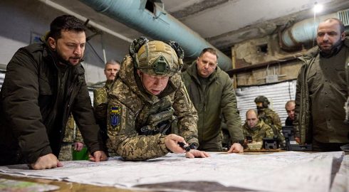 Новый главнокомандующий Вооруженных сил Украины готовится к медийным победам за счет рискованных операций