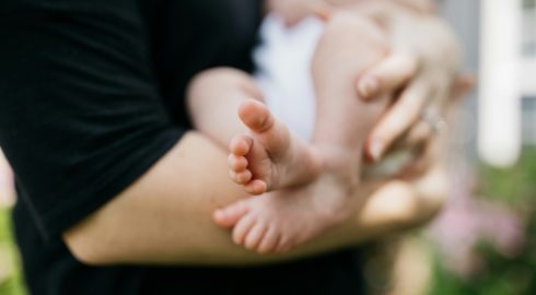 Сразу несколько законопроектов для поддержки кормящих мам готовятся в Госдуме