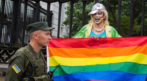 Скандалы ЛГБТ в рядах боевиков ВСУ или как один боец чуть не соблазнил другого