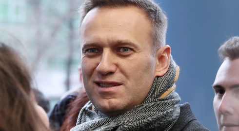 Где похоронят Алексея Навального*, время и место прощания с оппозиционером выберет мать