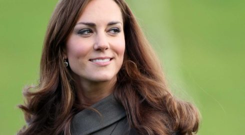 Принцесса Кейт Миддлтон: послание в фотографии и изменения в сценарии похорон короля Карла III