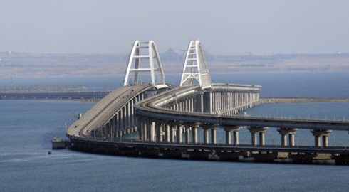 Секрет Грефе: Германия хочет помочь Украине взорвать Крымский мост?