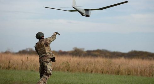 Как дронам с Украины удается долететь до Петербурга: объяснения военного