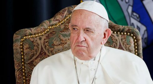 Папа Римский призывает к мирным переговорам по Украине