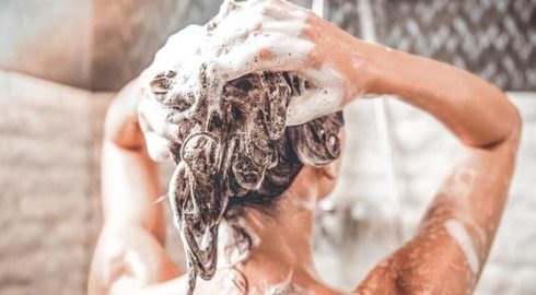 Купание и мытье головы на Пасху: мифы и реальность