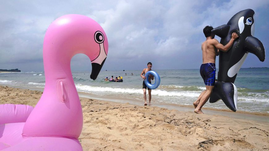 Российских туристов пригласили на корейские пляжи