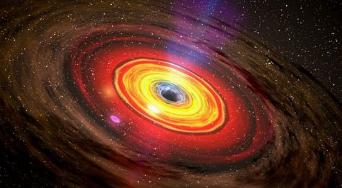 Огромная чёрная дыра, крупнейшая в галактике, скрывается возле Земли