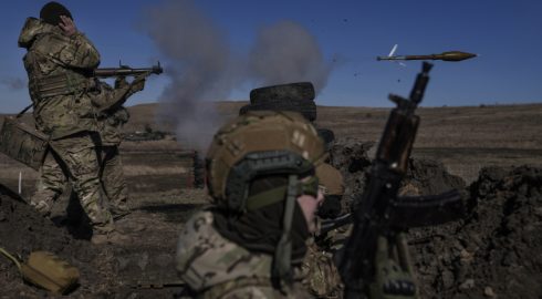 Реальность украинской обороны в Часовом Яре: поле усеяно трупами бойцов