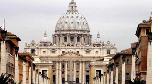 Католическая церковь выступила против новой «гендерной идентификации»