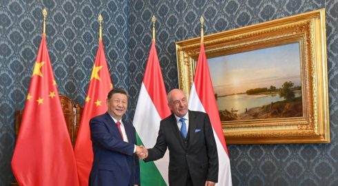 Си Цзиньпин посетил Европу: что стоит за турне лидера КНР