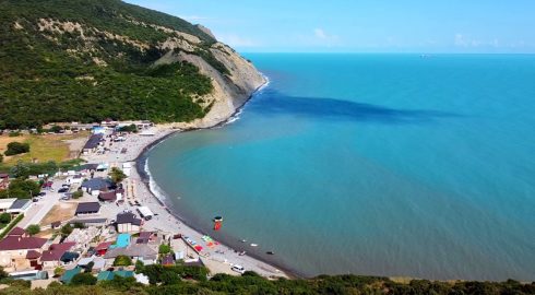 Какой курорт Краснодарского края лидирует по ценам в июле 2024 года: Сочи не самый дорогой