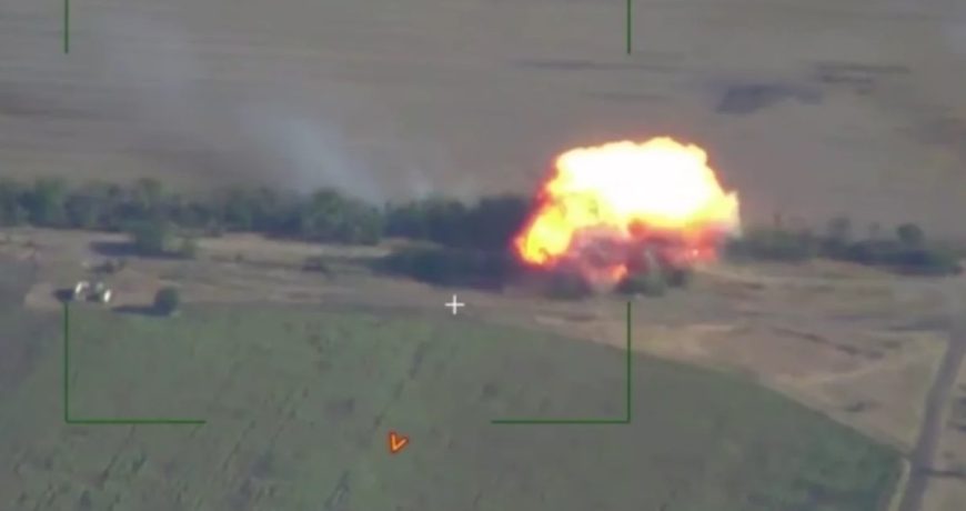 Объекты боевиков ВСУ стали огромными факелами: массированная атака дронов «Герань» превратила Украину в пылающий костёр