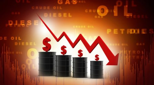 Рынок нефти боится избытка предложения – цены пошли вниз