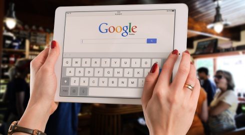 «Подыграл» России на СВО: Google обвинили в сливе секретных данных ВСУ