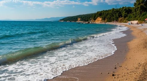 Какие пляжи открыты на Черном море, на которых можно купаться летом в 2025 году