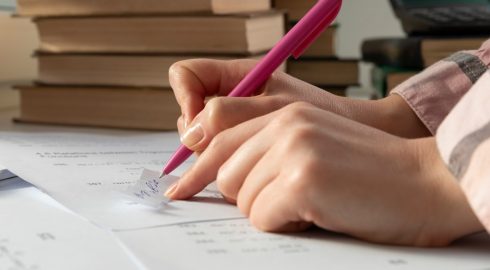 ОГЭ только по двум предметам – в 3 субъектах России школьники будут сдавать меньше экзаменов