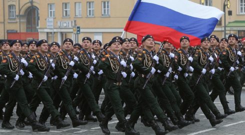 Астана отмечает 80 лет Великой Победы: масштабный военный парад в прямом эфире